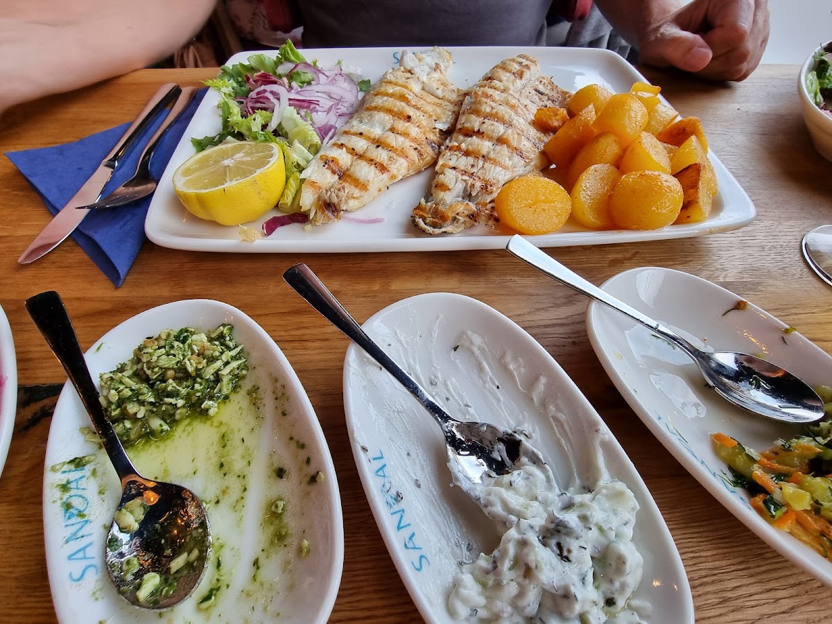 Sandal Fisch Grill Haus-5